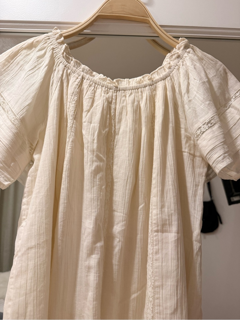 Light Cream Muslin Short-Sleeve Smocked-neck Cotton Lace Trim Dress Aerie Small - Picture 5 of 11